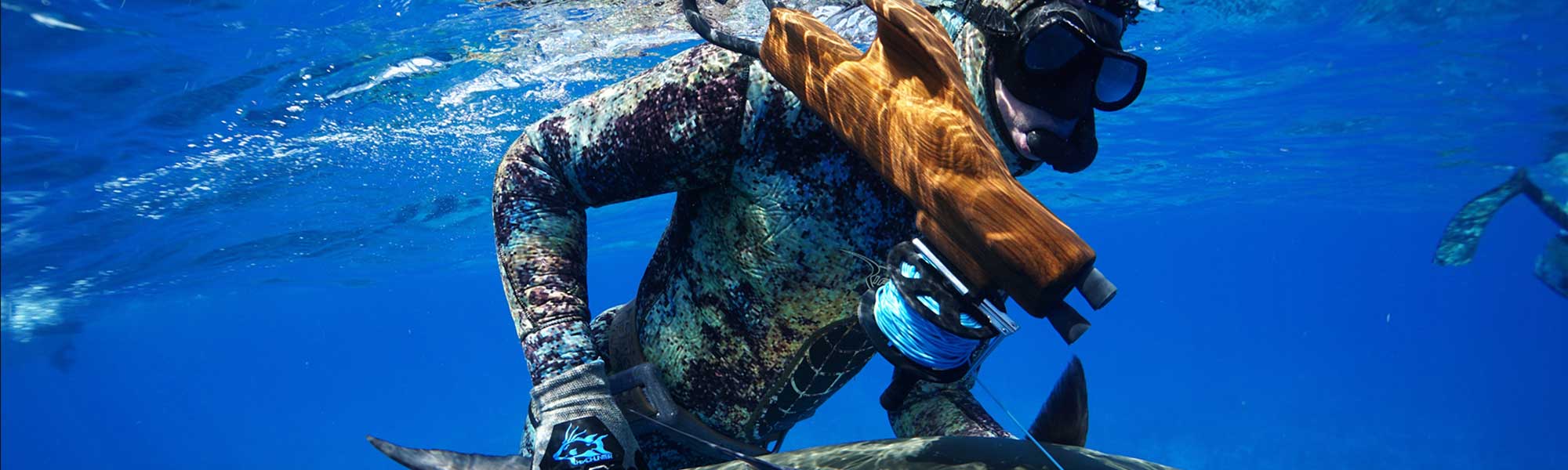The Headhunter Spearfishing Co.  Designers of performance pole spears, hawaiian  slings, and quality apparel for the ocean-minded lifestyle.